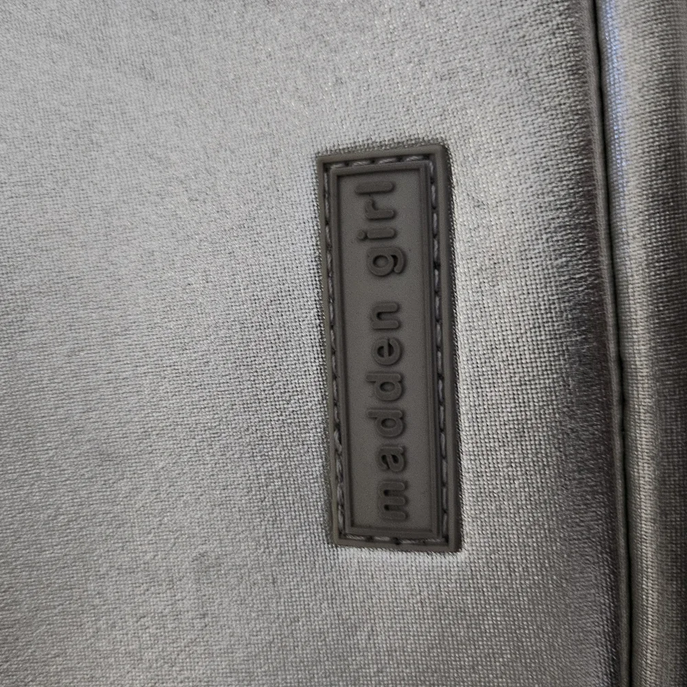 Modern Silver Backpack Set - Picture 2 of 3